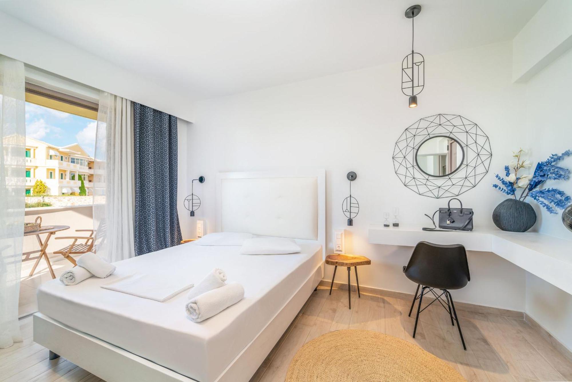 San Giovanni Beach Resort And Suites Agios Ioannis  Room photo